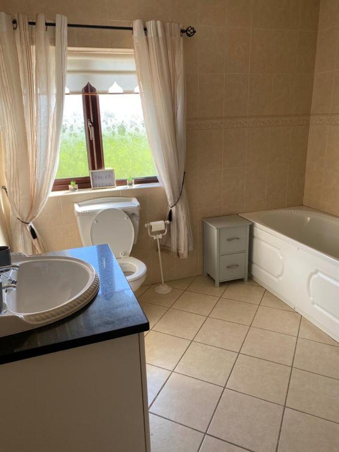 Gallagh Guest House Self Catering H18R252 Eircode Monaghan Eksteriør billede